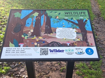 Image of information board at Hammonds Pond