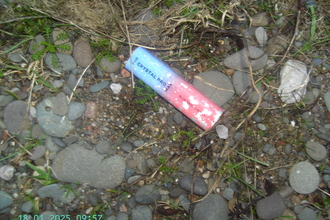A discarded vaping machine