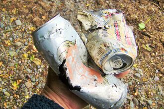 Shredded aluminium cans